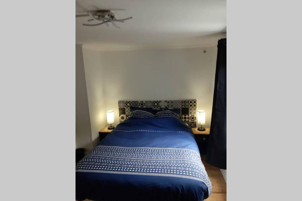 La Petite Maison Dans La Vallee Avallon Bagian luar foto